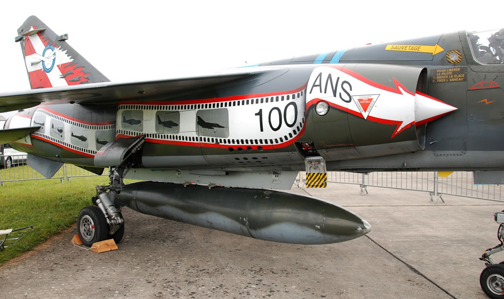 Side view of Dassault Mirage F1CR, N° 655 33-FB ... 100 ANS